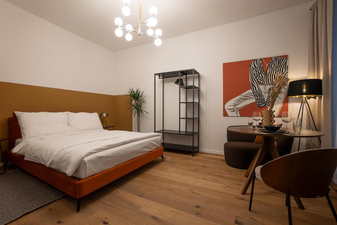 Stylish Central 1-Bedroom Apartment With A Terrace Вена Экстерьер фото